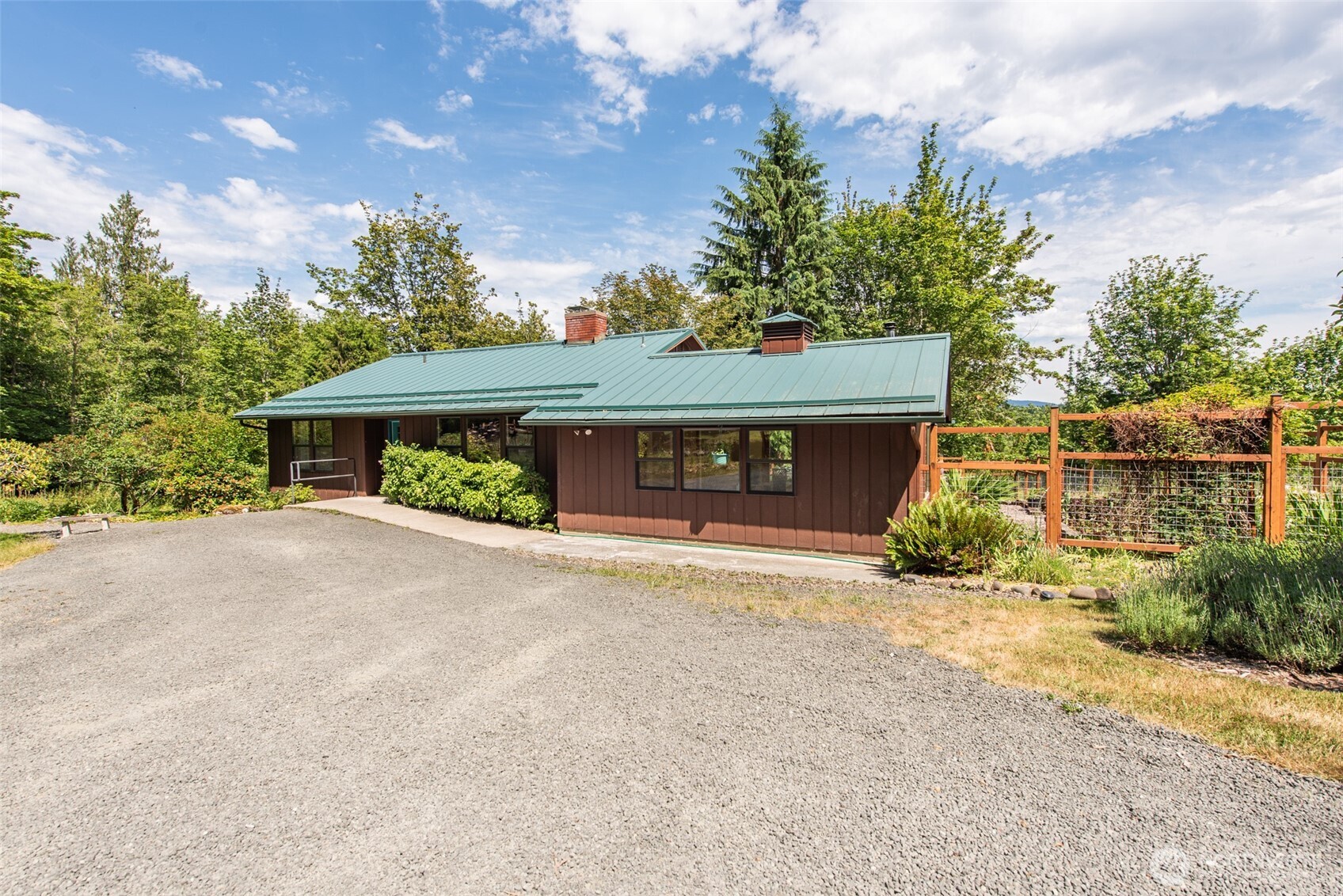 477 Glass Road Port Angeles, WA 98362 - Photo 7 of 40