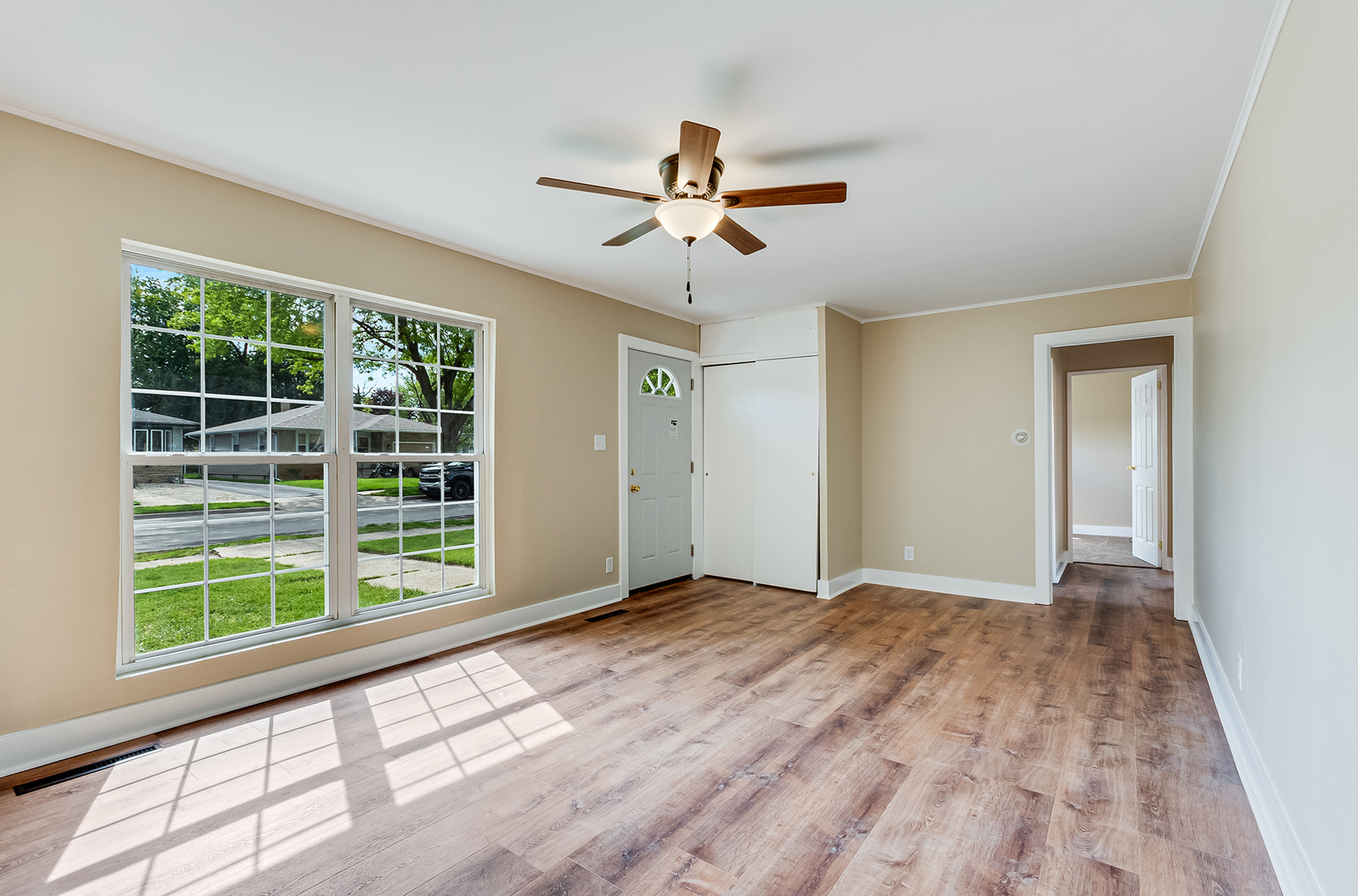 209 South Reed Street Joliet, IL 60436 - Photo 3 of 12