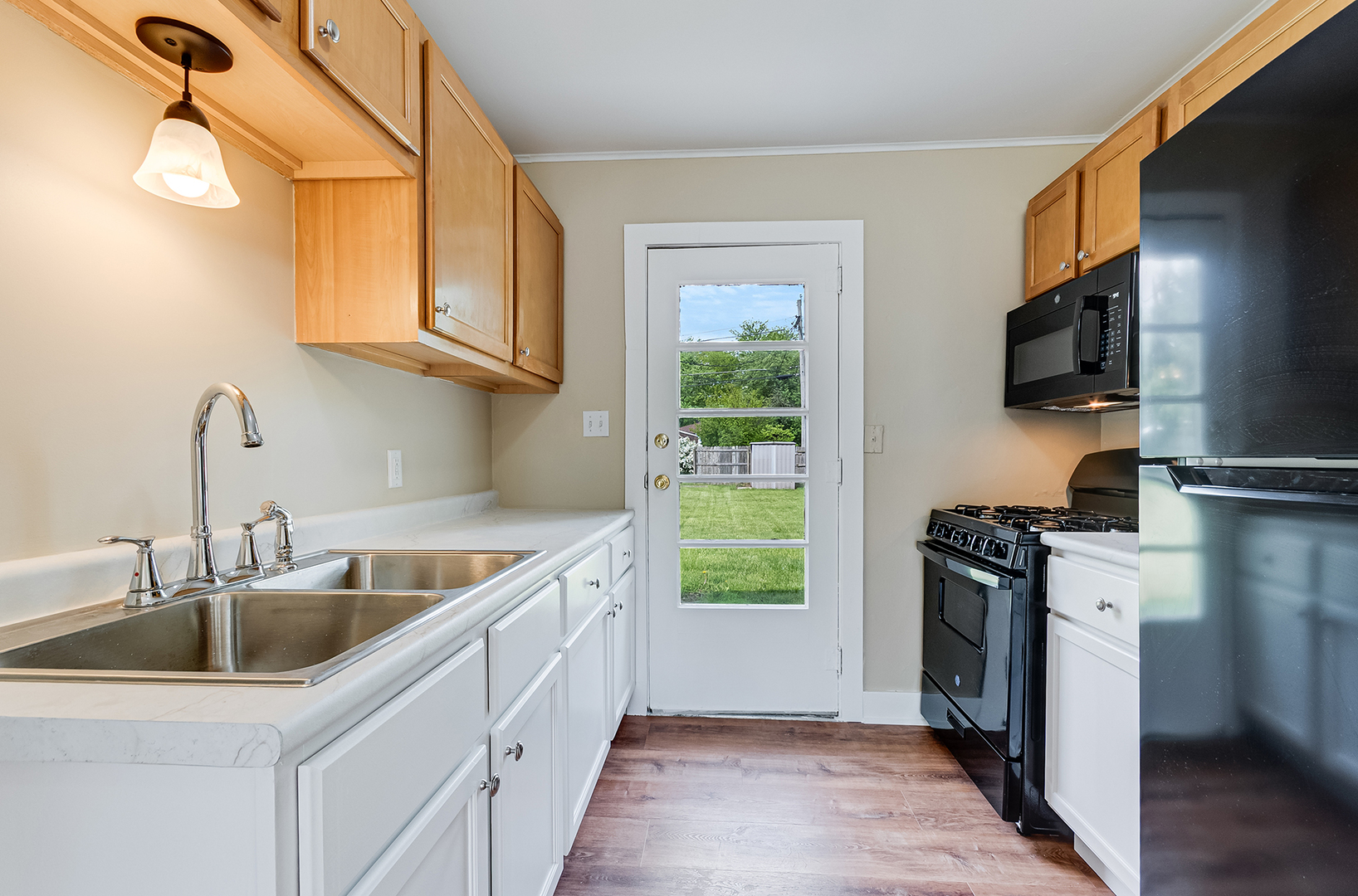 209 South Reed Street Joliet, IL 60436 - Photo 5 of 12