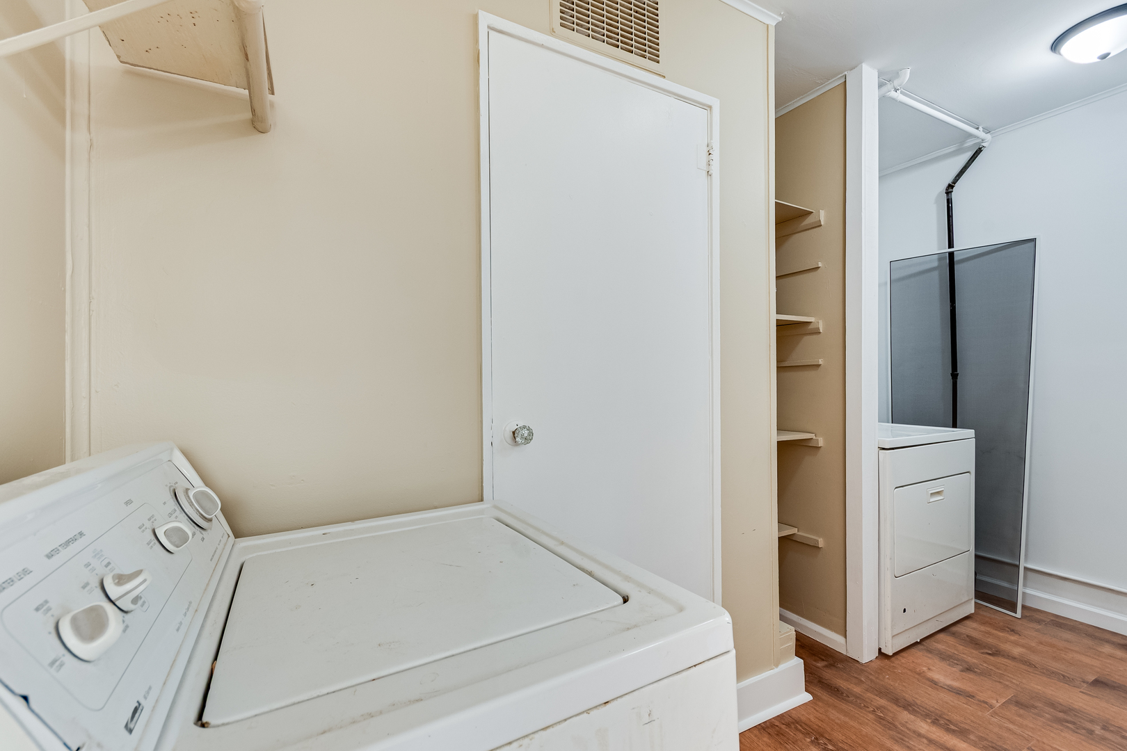 209 South Reed Street Joliet, IL 60436 - Photo 6 of 12