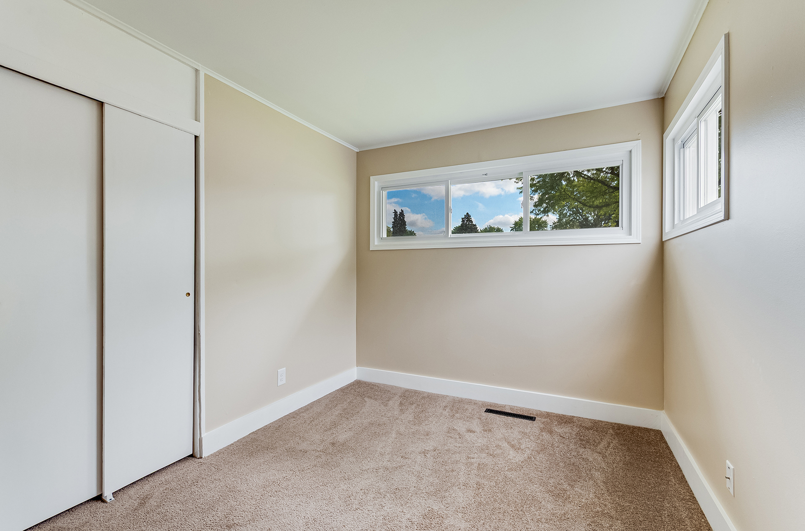209 South Reed Street Joliet, IL 60436 - Photo 9 of 12