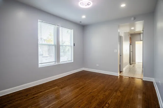 $1,700 | 4837 West Monroe Street, Unit 2, Chicago, IL 60644