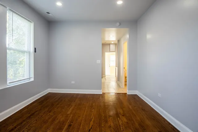 $1,700 | 4837 West Monroe Street, Unit 2, Chicago, IL 60644