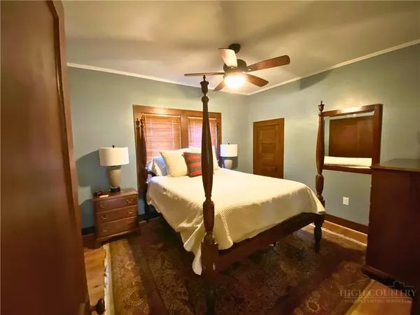 $3,000 | 504 North Jefferson Avenue, West Jefferson, NC 28694