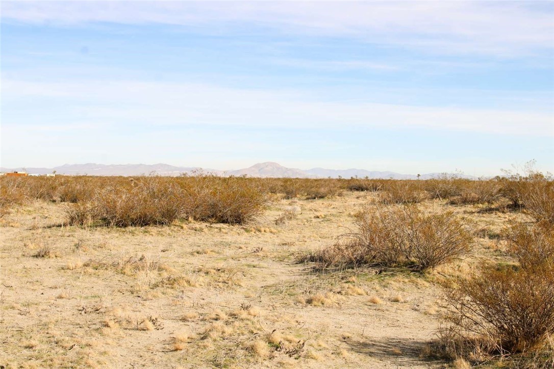 179940 Johnson Road Phelan, CA 92371 - Photo 10 of 14 a view of ocean