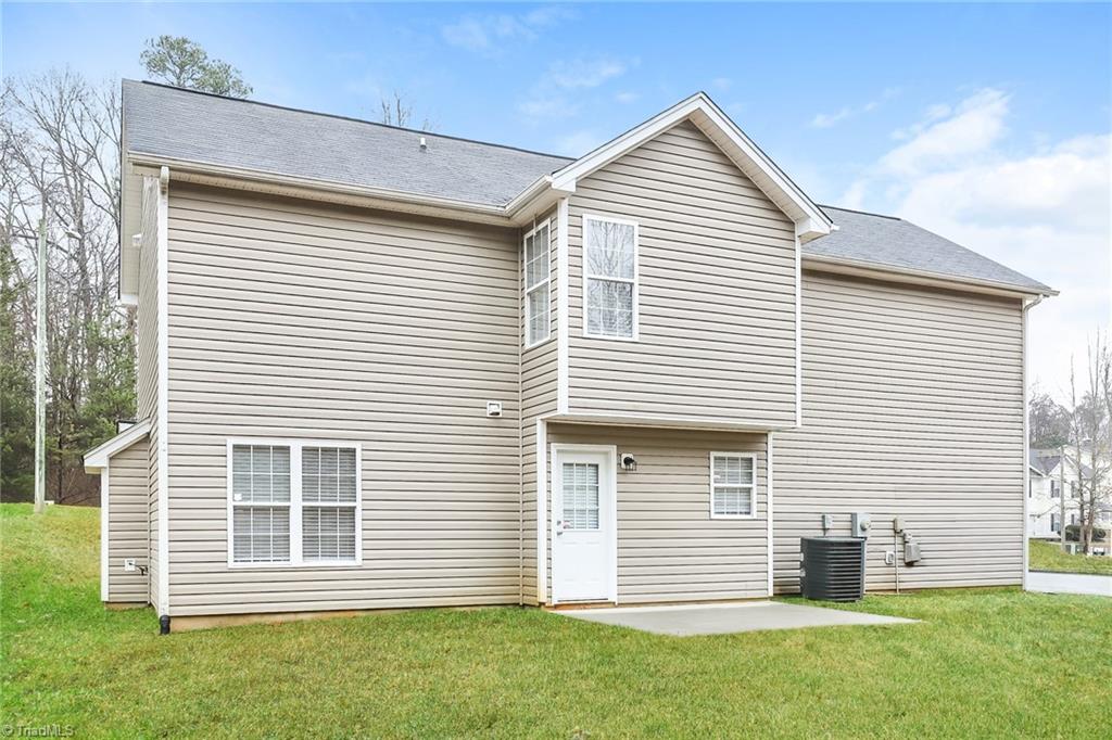 1901 Savannas Run Drive Greensboro, NC 27405 - Photo 15 of 17