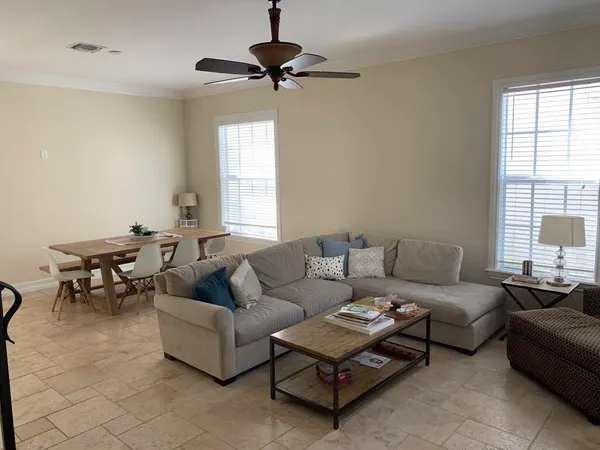 $6,500 | 2200 Southwest 13th Avenue, Fort Lauderdale, FL 33315