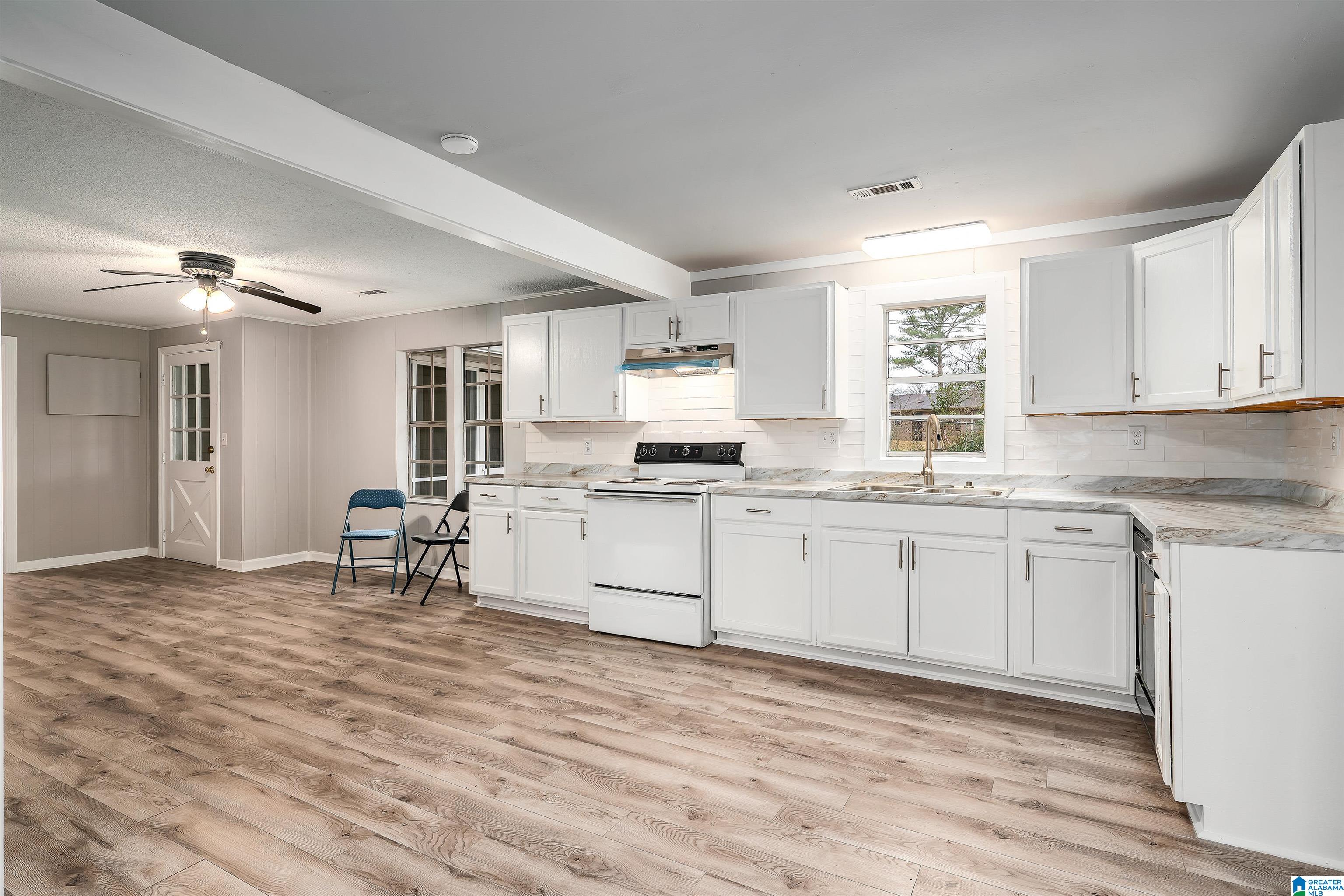 820 Montez Drive South Bessemer, AL 35022 - Photo 9 of 26