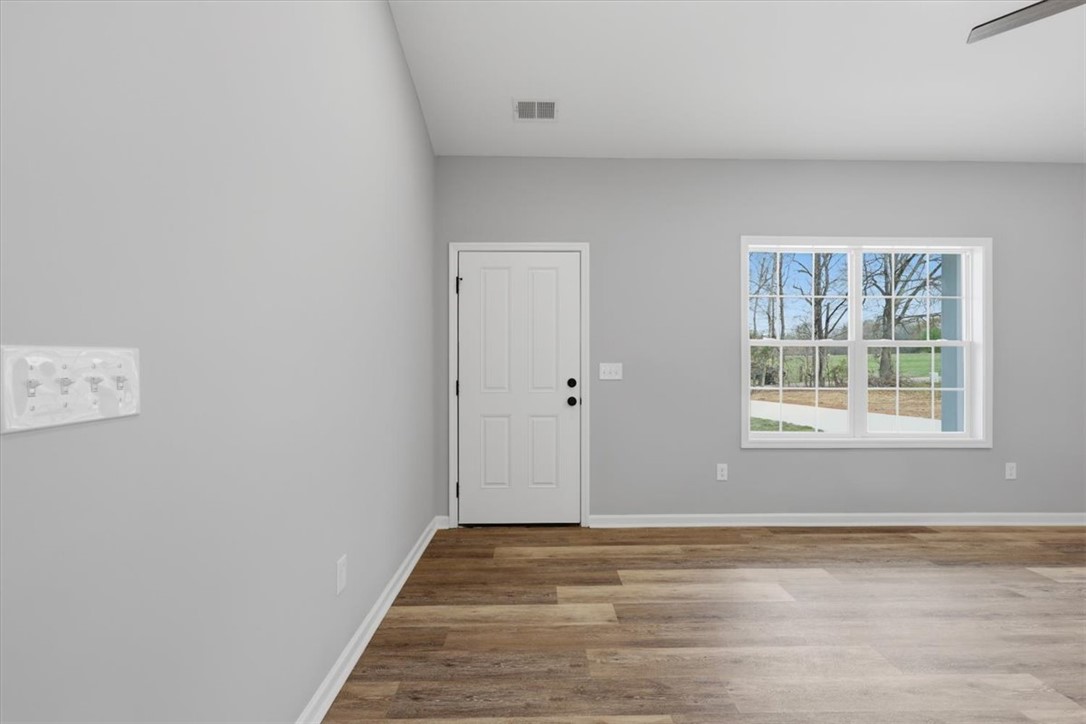 109 Toney Creek Road Belton, SC 29627 - Photo 5 of 38