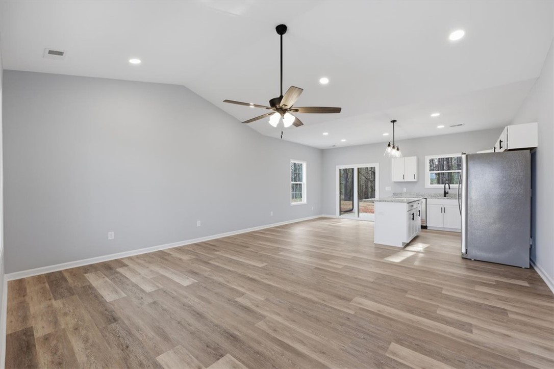 109 Toney Creek Road Belton, SC 29627 - Photo 6 of 38