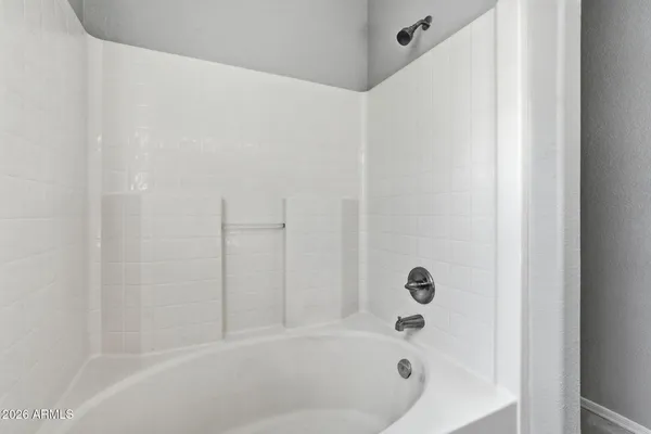 $2,000 | 3331 West Via Del Sol Drive, Phoenix, AZ 85027