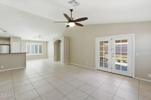 $2,000 | 3331 West Via Del Sol Drive, Phoenix, AZ 85027