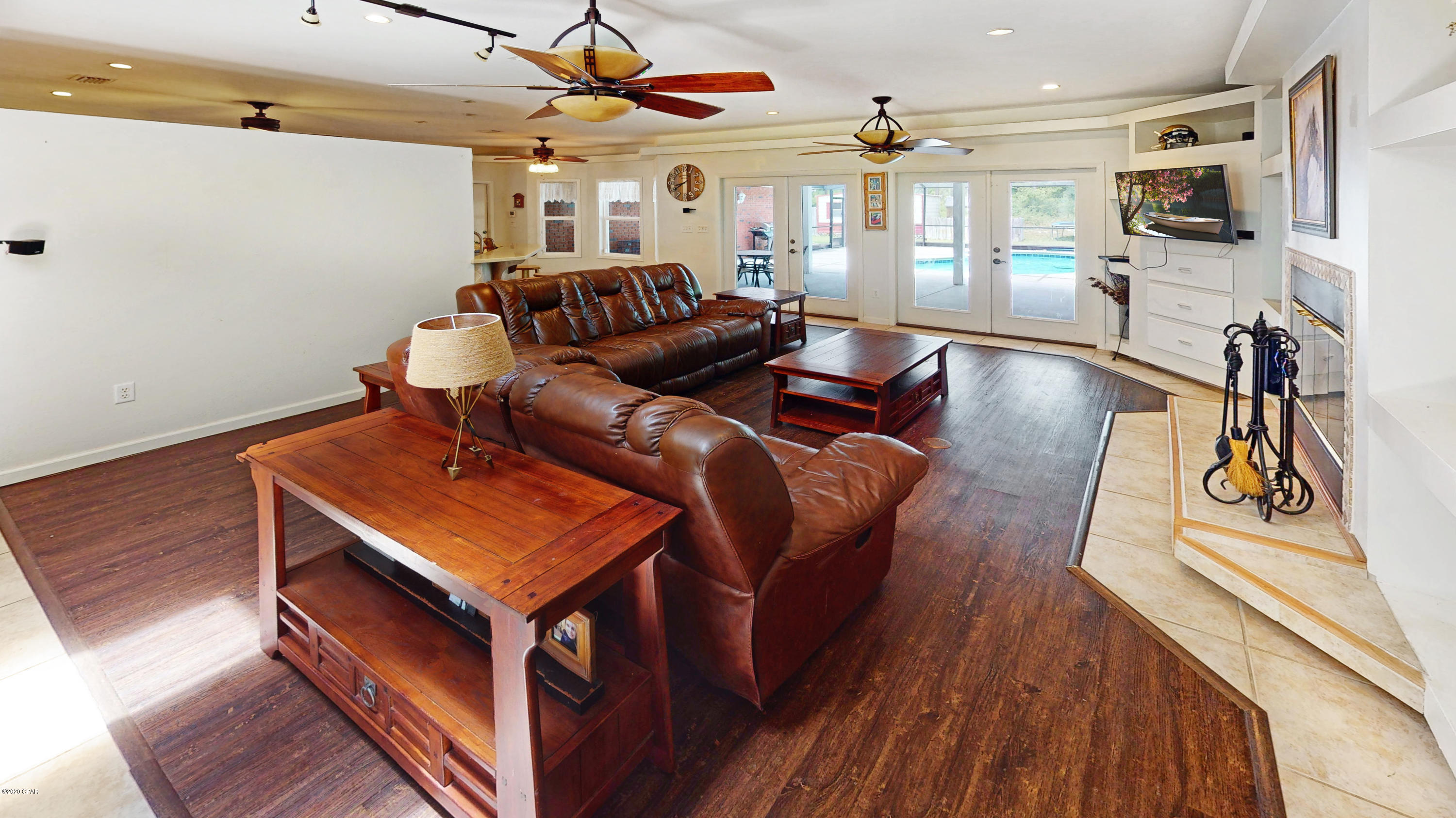 2733 Maulden Road Southport, FL 32409 - Photo 5 of 29 Gallery Image 5