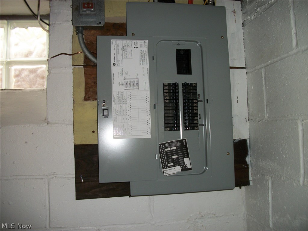2991 Keswick Road Cleveland, OH 44120 - Photo 18 of 20