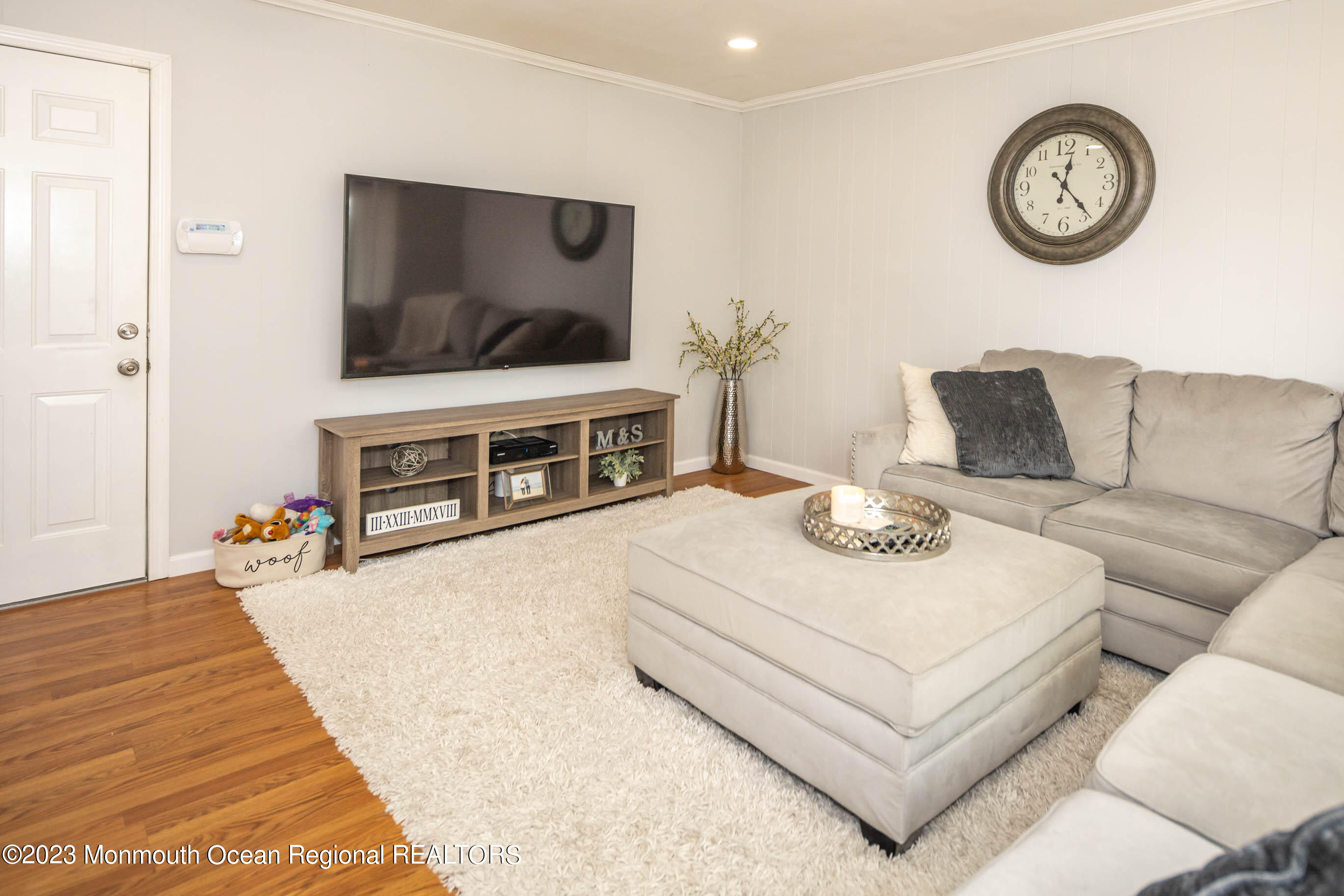 21 Lexington Road Howell, NJ 07731 - Photo 13 of 40 13_Family Room