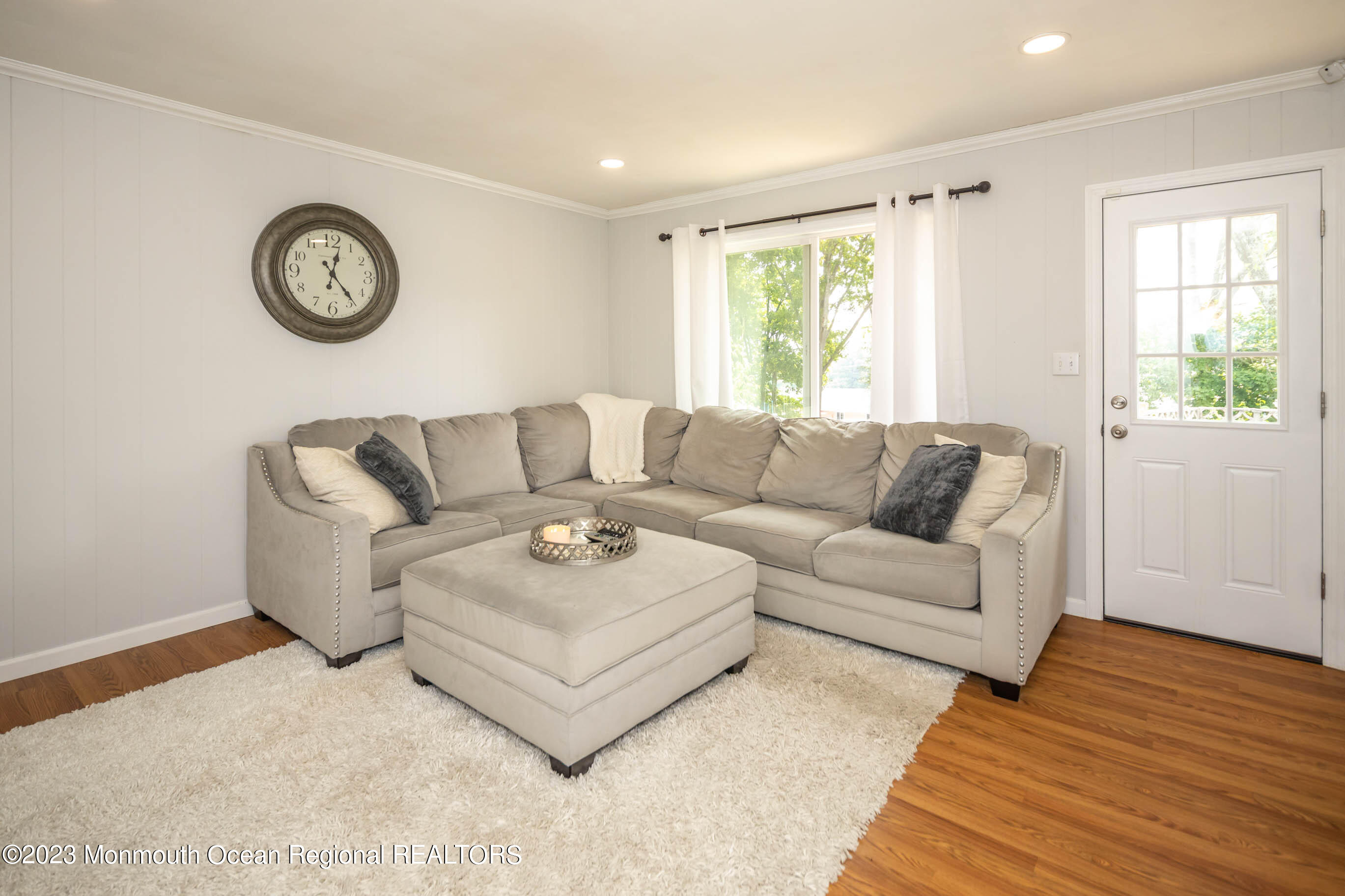 21 Lexington Road Howell, NJ 07731 - Photo 14 of 40 14_Family Room-3