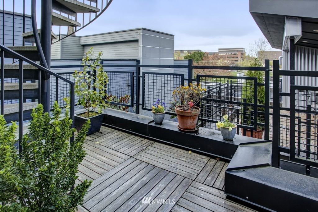 1810 11th Avenue, Unit A Seattle, WA 98122 - Photo 11 of 23