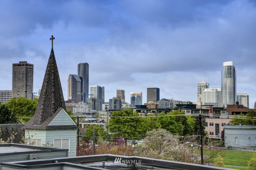 1810 11th Avenue, Unit A Seattle, WA 98122 - Photo 20 of 23