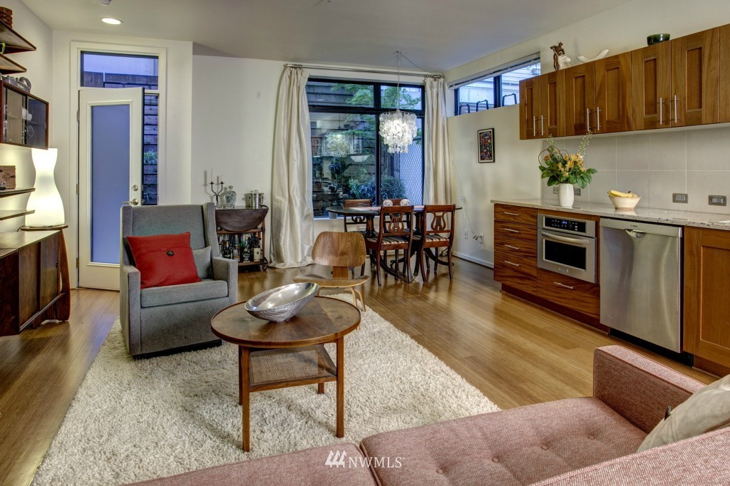 1810 11th Avenue, Unit A Seattle, WA 98122 - Photo 4 of 23