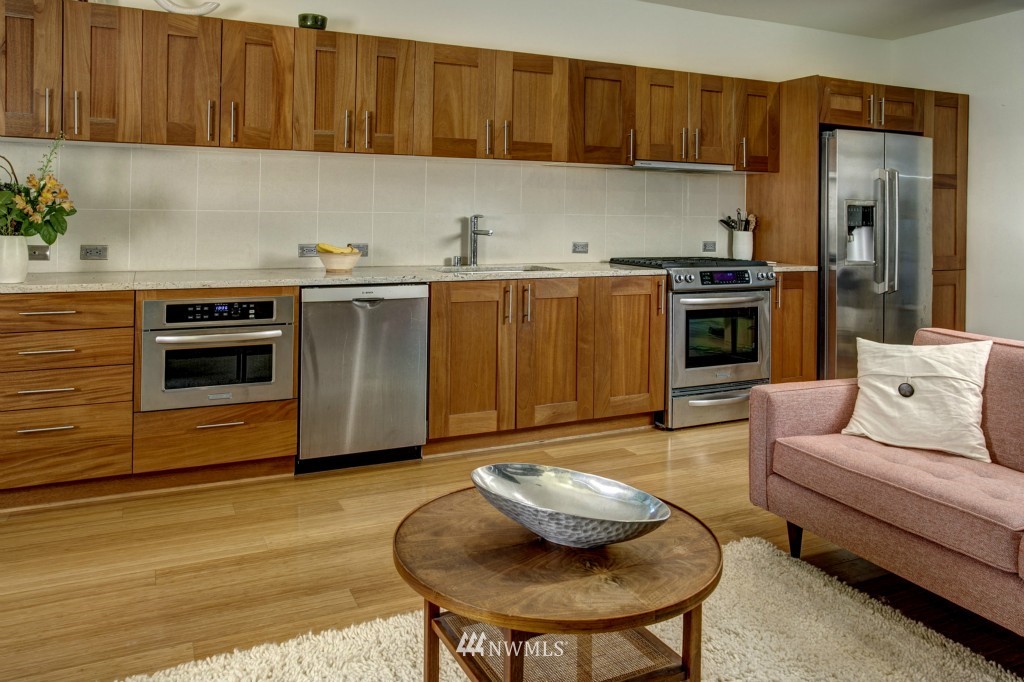 1810 11th Avenue, Unit A Seattle, WA 98122 - Photo 5 of 23