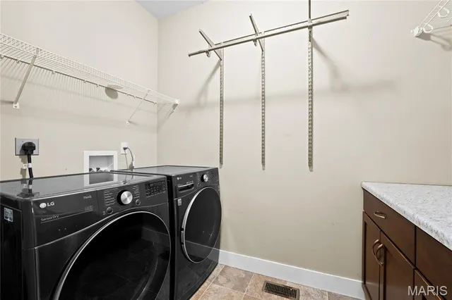 $480,000 | 901 Ambercrombie Square Court, O'Fallon, IL 62269