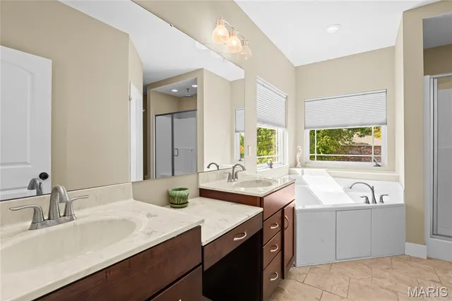 $480,000 | 901 Ambercrombie Square Court, O'Fallon, IL 62269