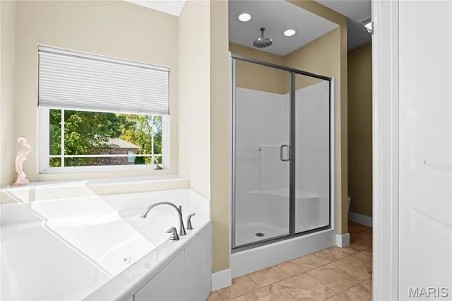 $480,000 | 901 Ambercrombie Square Court, O'Fallon, IL 62269