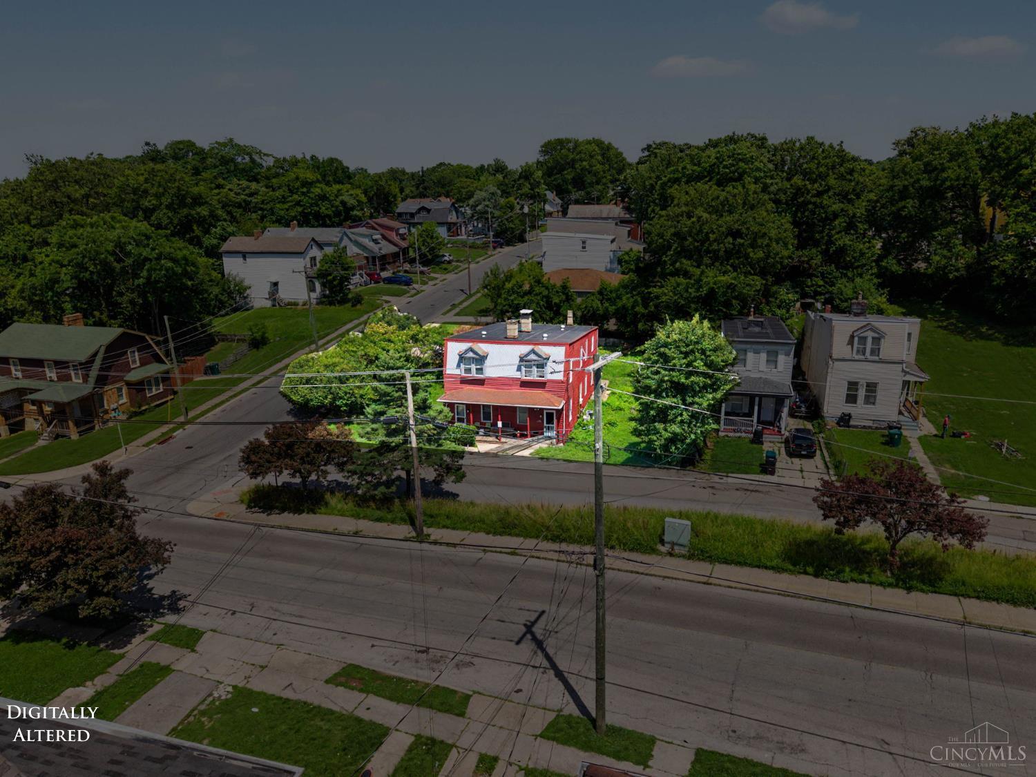 1246 Quebec Road Cincinnati, OH 45205 - Photo 3 of 40