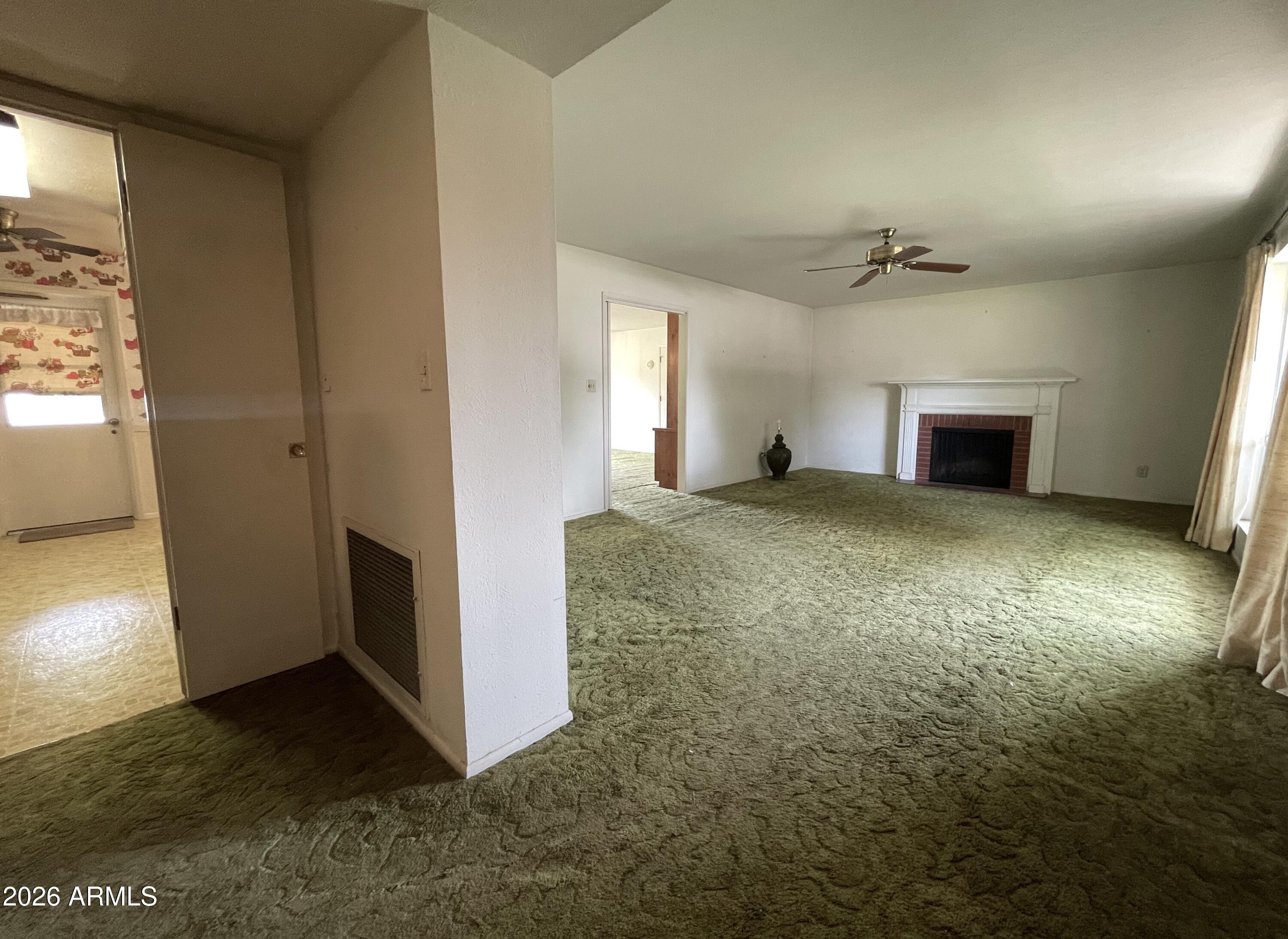 1302 West Hayward Avenue Phoenix, AZ 85021 - Photo 14 of 26 entryway