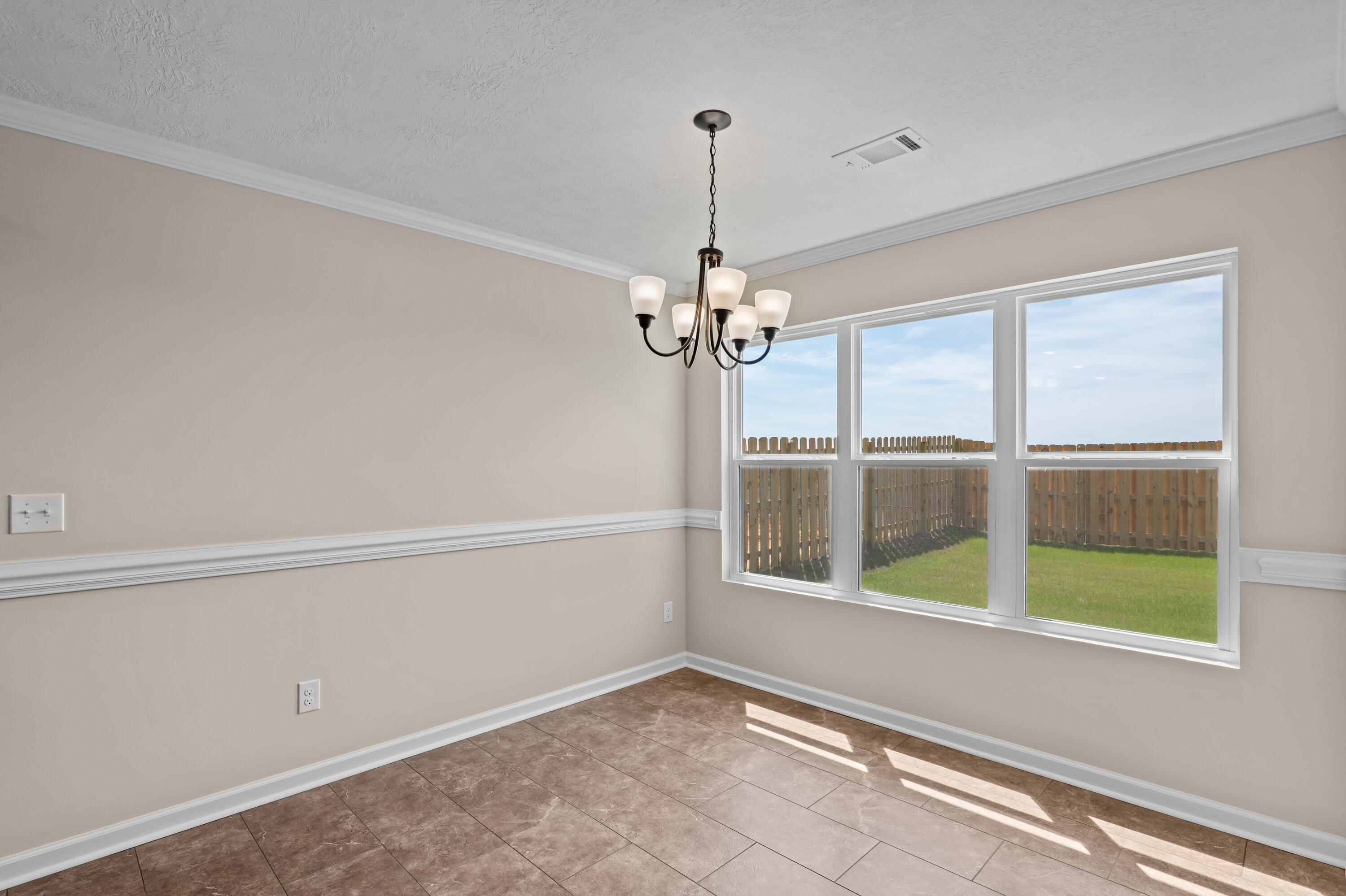 2733 Inverness Drive Hephzibah, GA 30815 - Photo 5 of 40 P1987933