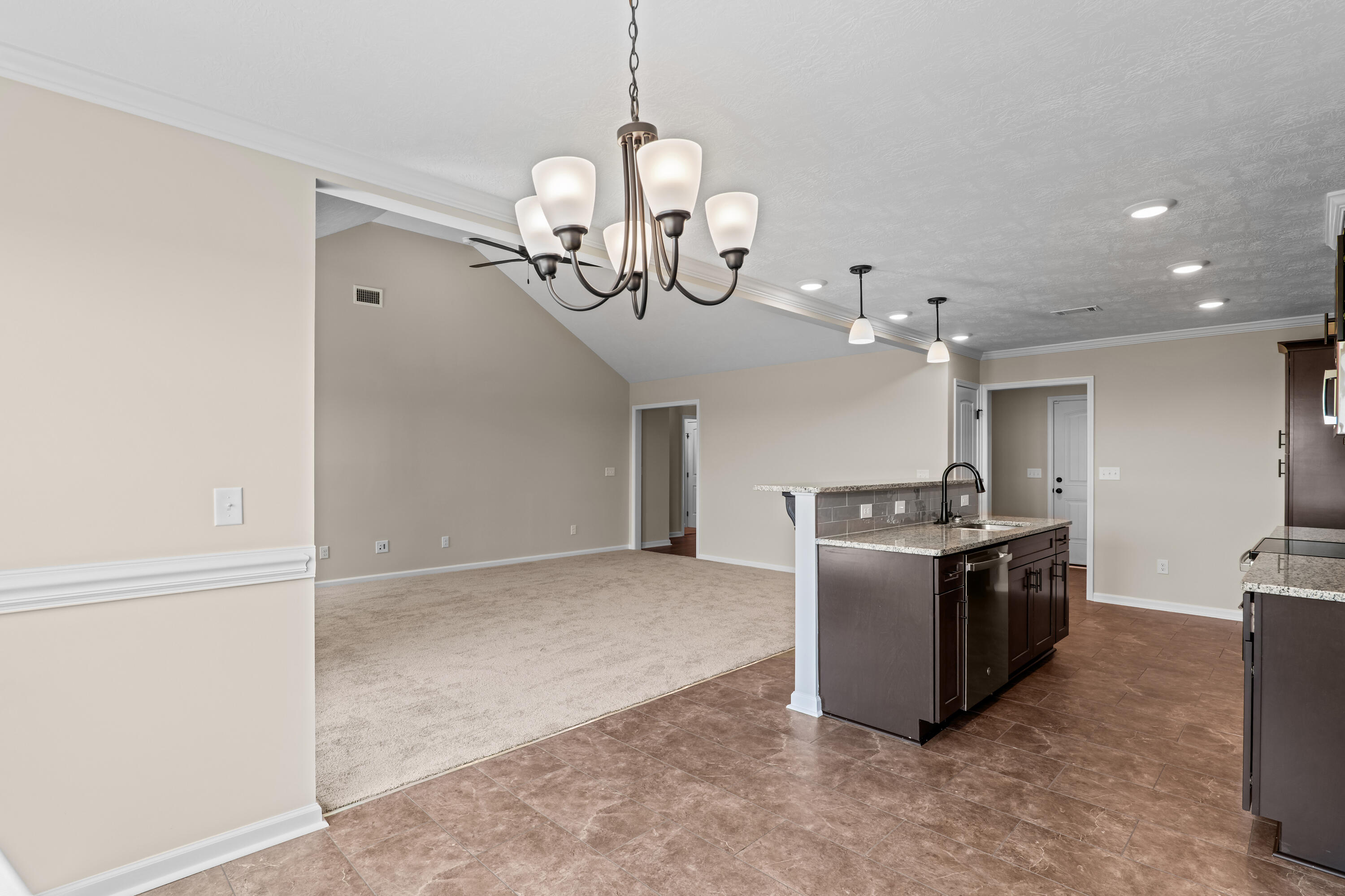 2733 Inverness Drive Hephzibah, GA 30815 - Photo 6 of 40 P1987938