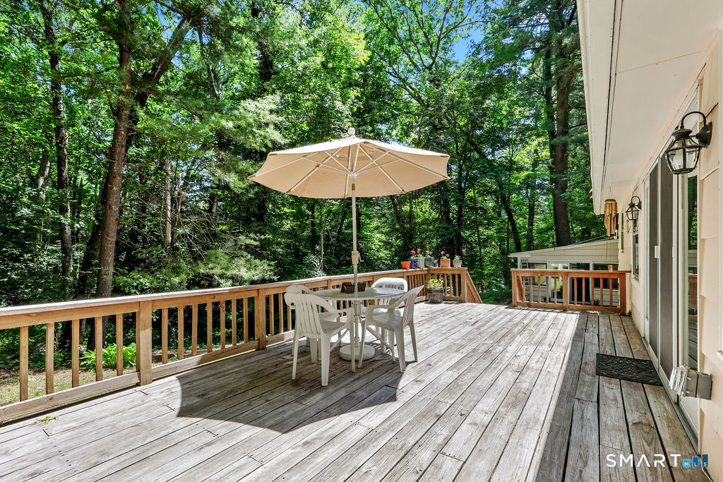 18 Foxridge Lane Avon, CT 06001 - Photo 28 of 31