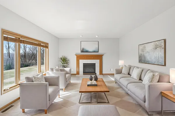 $615,000 | 17792 Hickory Trail, Lakeville, MN 55044