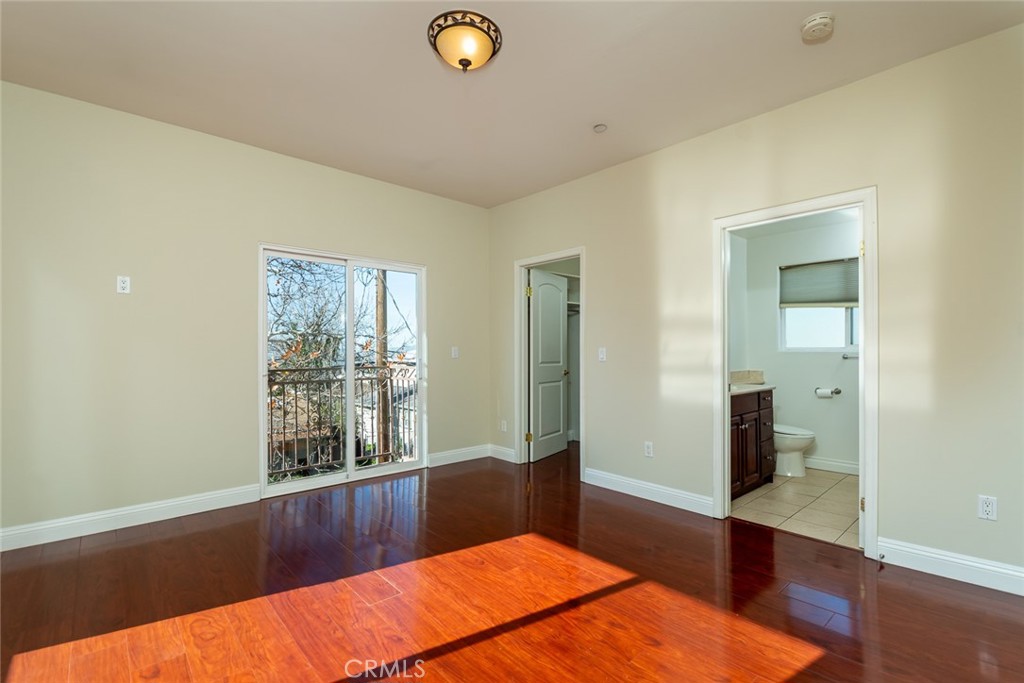 10160 Fernglen Avenue, Unit 7 Tujunga, CA 91042 - Photo 19 of 37