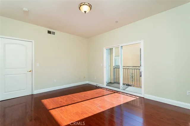 $700,000 | 10160 Fernglen Avenue, Unit 7, Tujunga, CA 91042