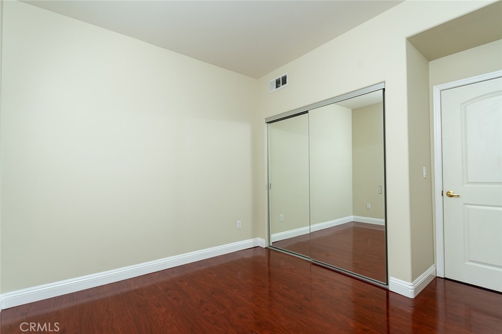 10160 Fernglen Avenue, Unit 7 Tujunga, CA 91042 - Photo 26 of 37