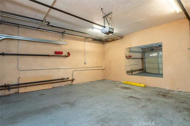 $700,000 | 10160 Fernglen Avenue, Unit 7, Tujunga, CA 91042