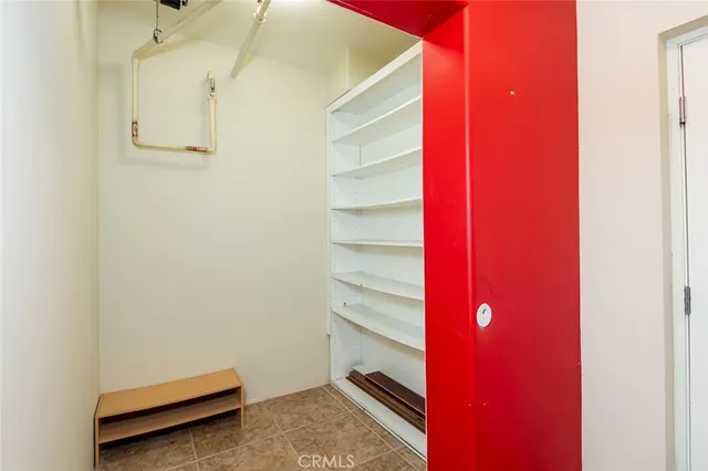 $700,000 | 10160 Fernglen Avenue, Unit 7, Tujunga, CA 91042