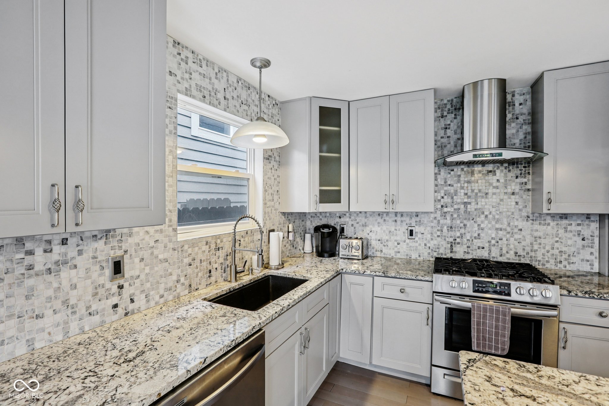 422 Sanders Street Indianapolis, IN 46225 - Photo 14 of 49