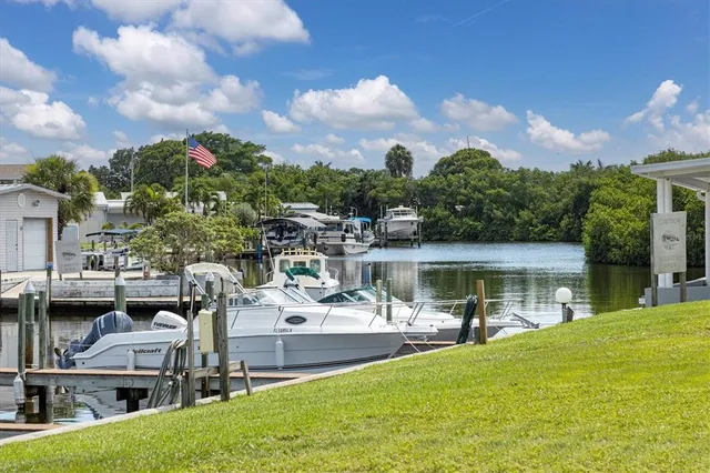 $289,000 | 1706 Iowa Avenue, Bradenton, FL 34207