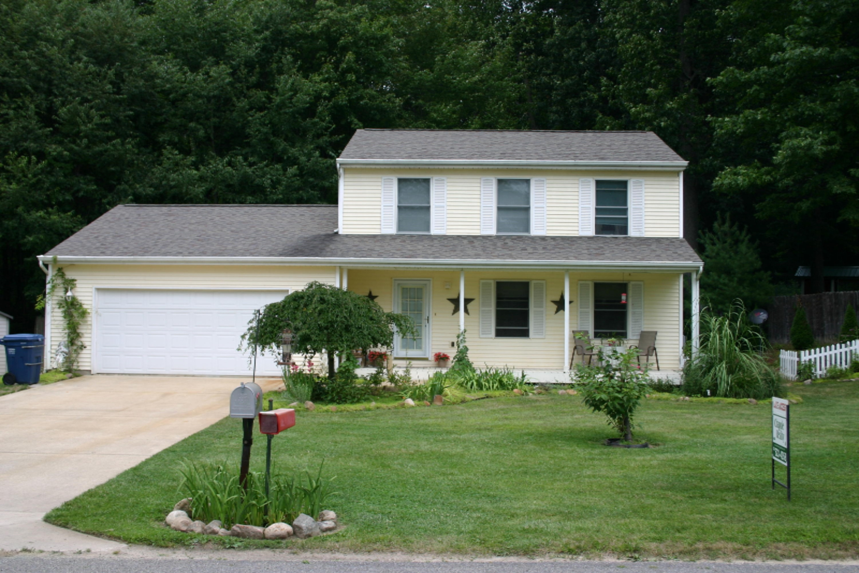 4392 Reynolds Road Delton, MI 49046 - Photo 1 of 23 IMG_4571