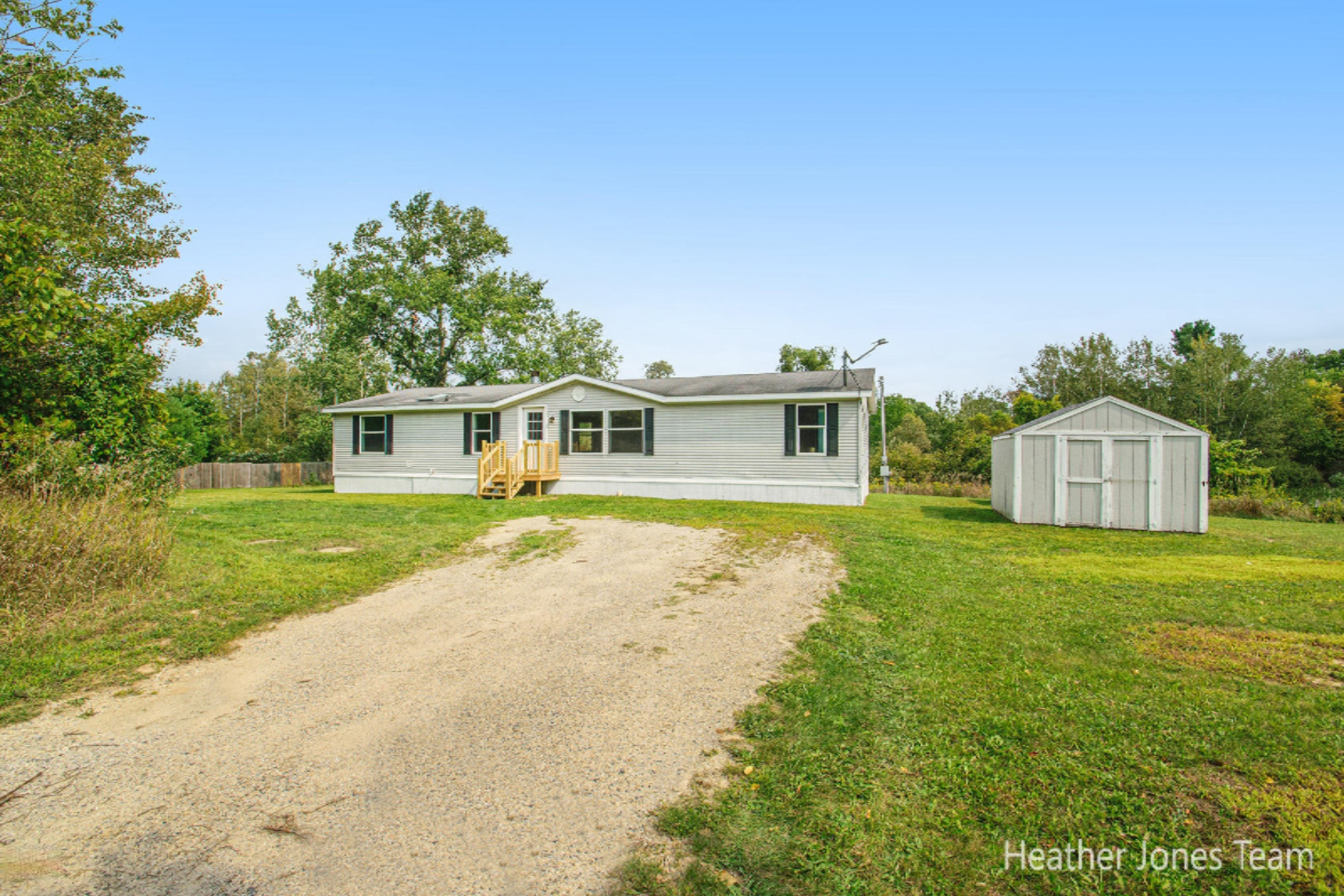 4154 North Johnson Road Coral, MI 49322 - Photo 1 of 22 DSC_6751