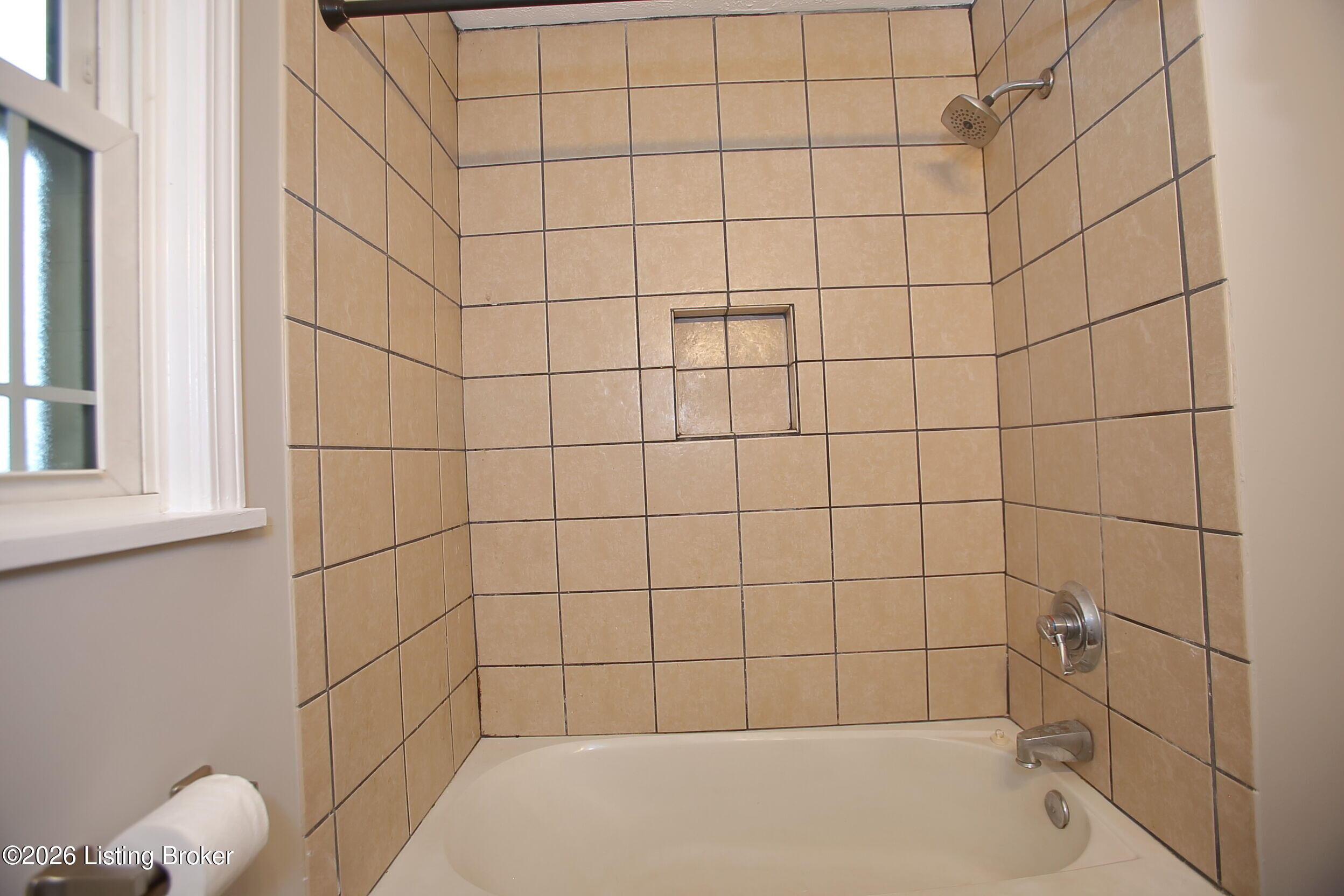 3509 Locklee Road Louisville, KY 40214 - Photo 33 of 53 Full Bath