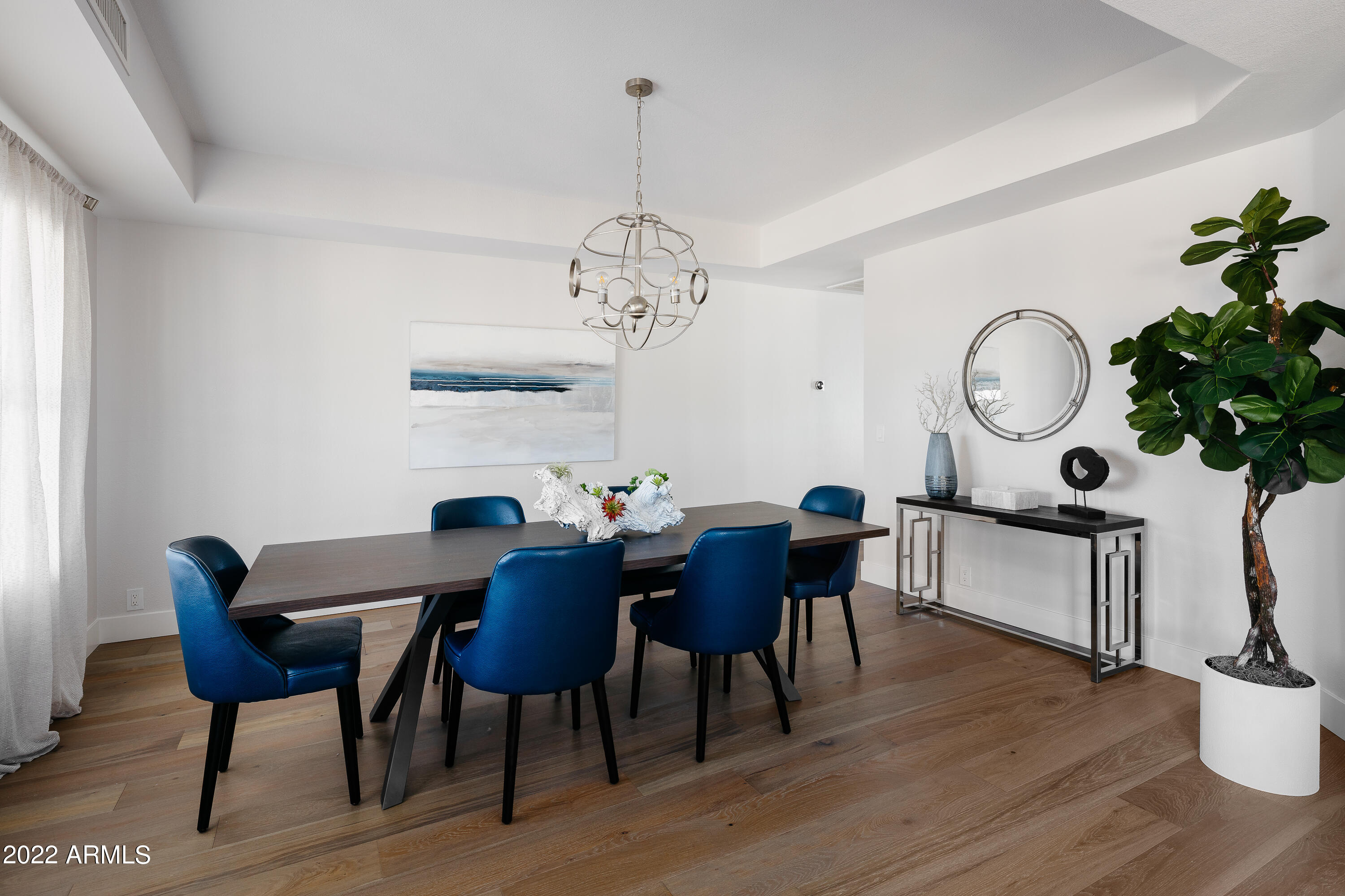 6602 North Praying Monk Road Paradise Valley, AZ 85253 - Photo 14 of 55 LAKOTKO_6602NPrayingMonkRd_WEB-2