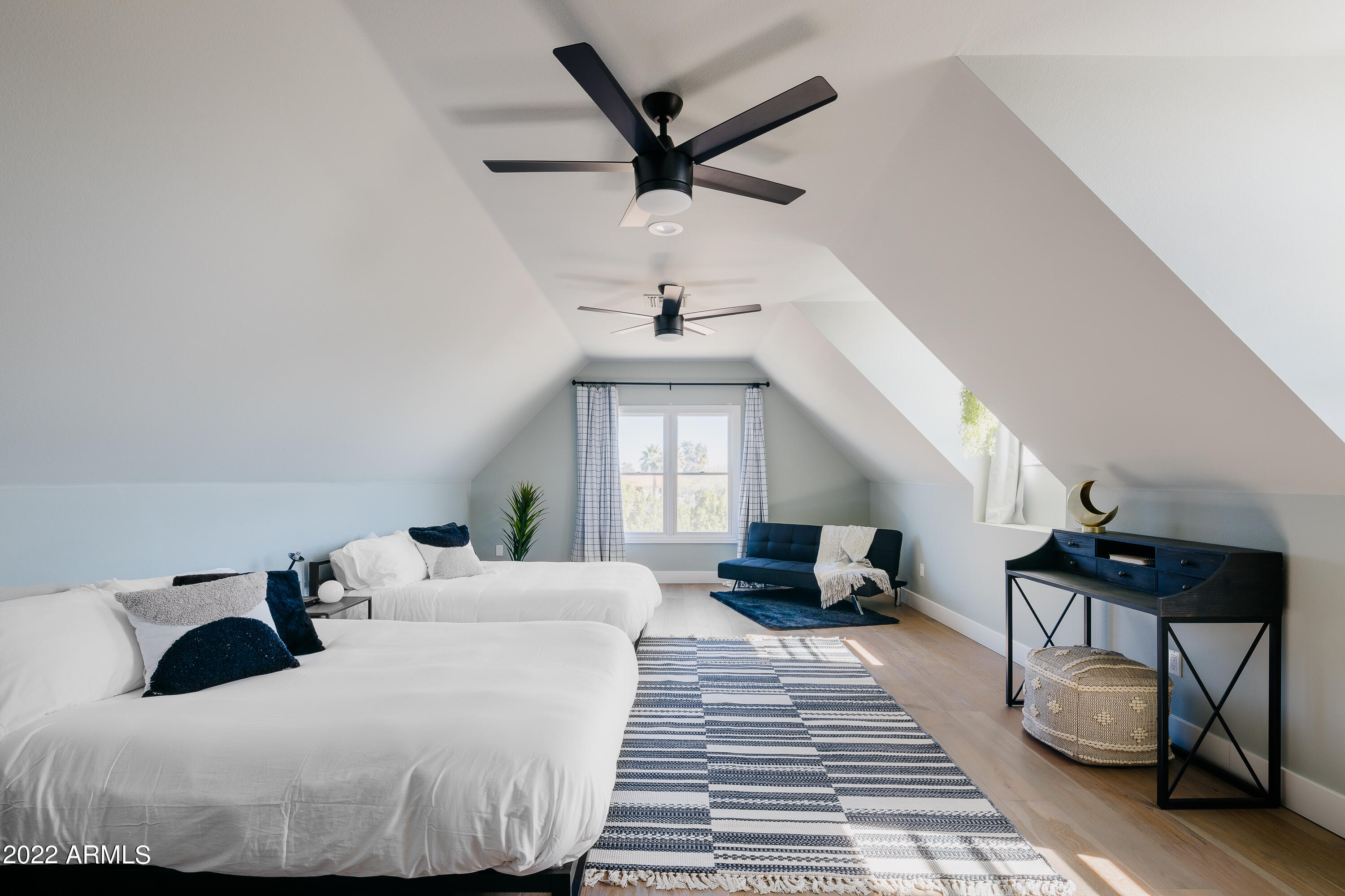 6602 North Praying Monk Road Paradise Valley, AZ 85253 - Photo 37 of 55 LAKOTKO_6602NPrayingMonkRd_WEB-21