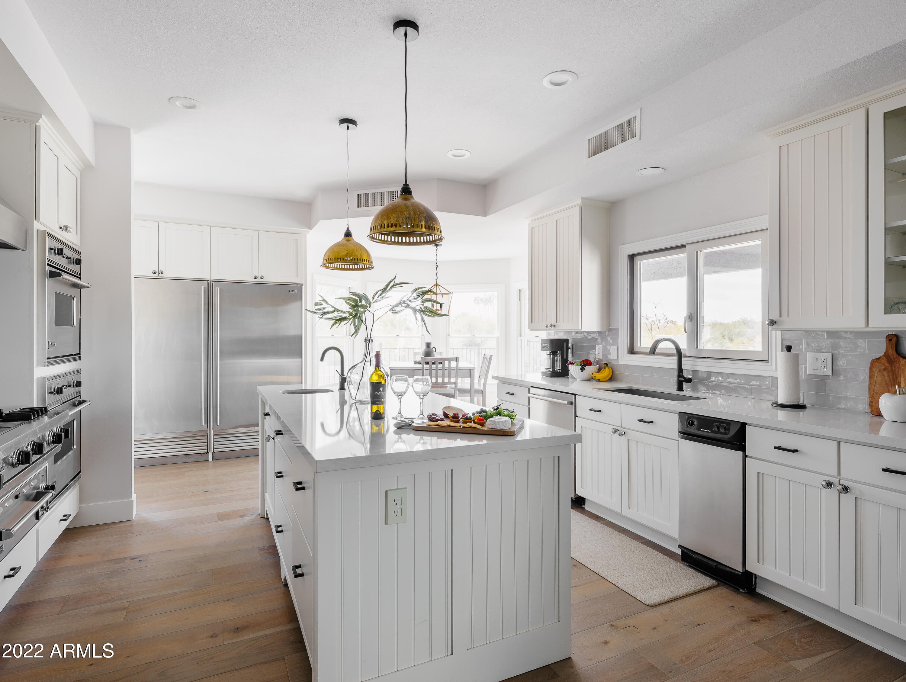 6602 North Praying Monk Road Paradise Valley, AZ 85253 - Photo 10 of 55 LAKOTKO_6602NPrayingMonkRd_WEB-25