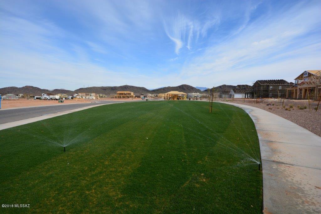 9863 North Howling Wolf Road Marana, AZ 85653 - Photo 7 of 27
