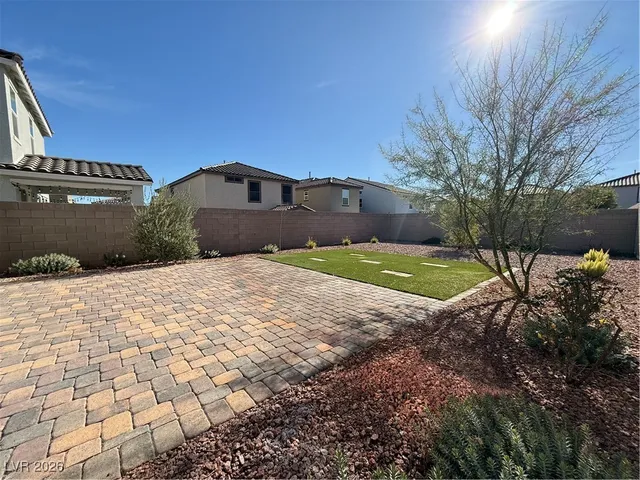 $2,450 | 9745 Cannington Cliffs Avenue, Las Vegas, NV 89178