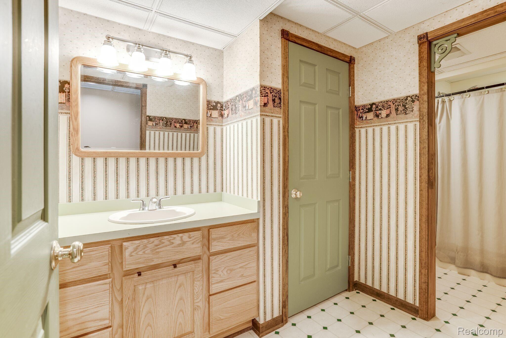 4863 North Latson Road Howell, MI 48855 - Photo 38 of 45 46.jpeg