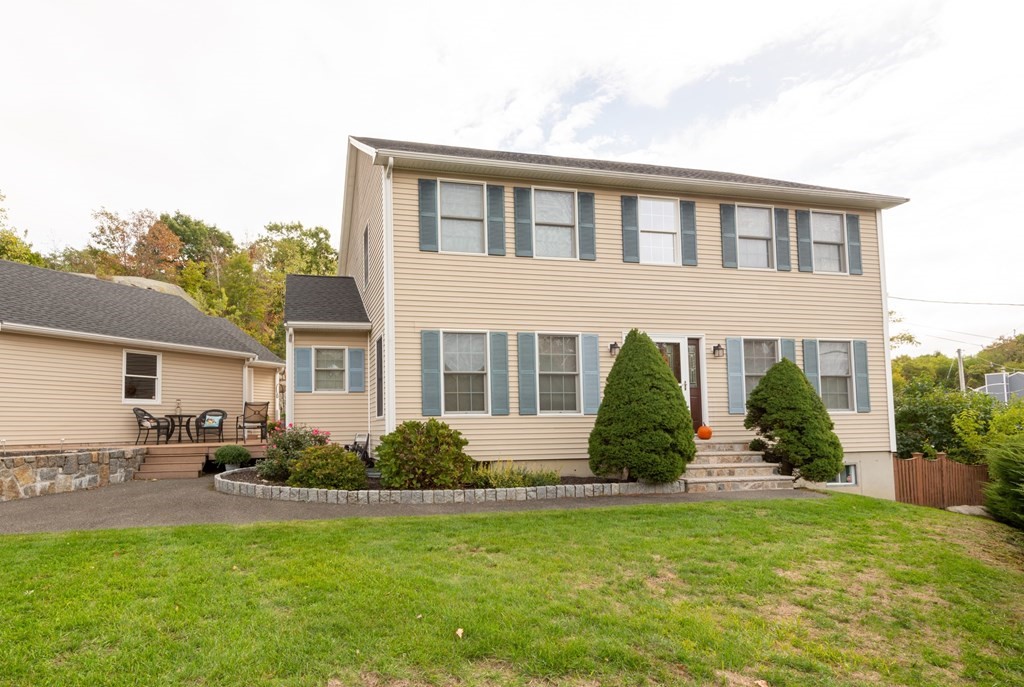 4 Stacia Road Peabody, MA 01960 - Photo 1 of 42 Gallery Image 1